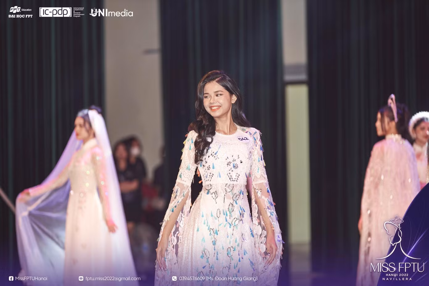 Thu Thuỷ thướt tha và kiều diễm trong BST “Bướm Mơ” của NTK Hồ Sỹ Hùng tại Đêm Chung kết Miss FPTU 2022..