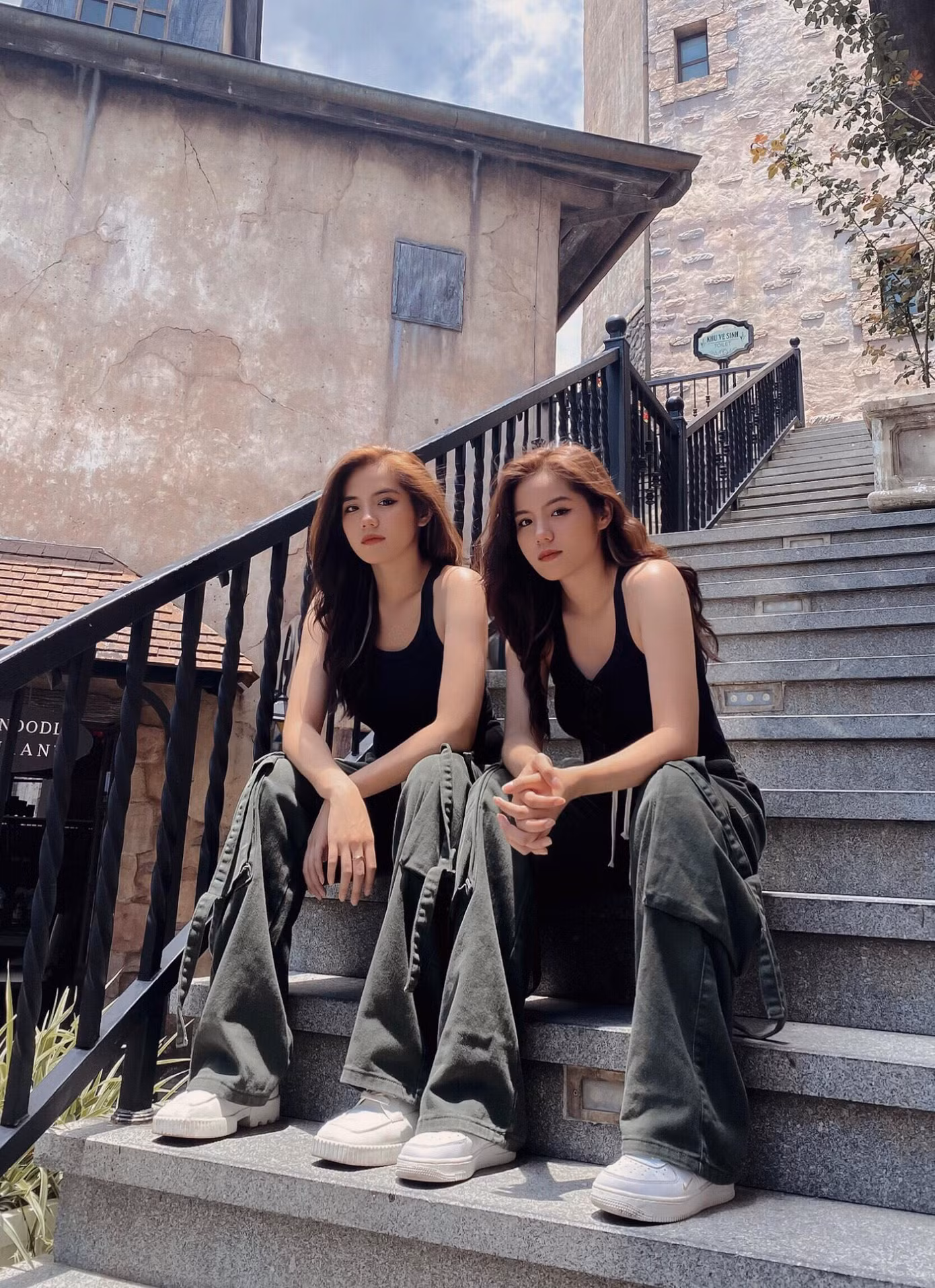 Cặp song sinh Đức Anh và Phương Anh là mẫu ảnh quen thuộc với các nhãn hàng. Cặp song sinh Đức Anh và Phương Anh là mẫu ảnh quen thuộc với các nhãn hàng.