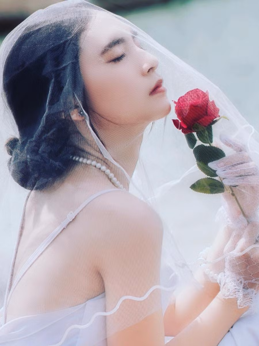 Từng trải qua nhiều công việc, thử thách, Nguyệt Vy mong muốn hướng đến “sứ mệnh” lan tỏa năng lượng tích cực đến cho cộng đồng.
