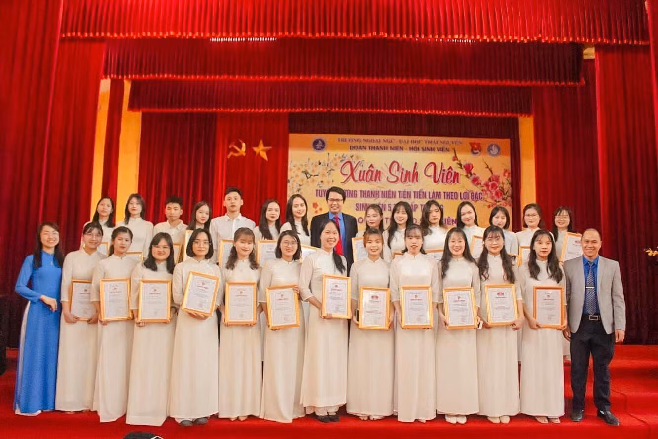 Xuân Hương chia sẻ: “Công trạng của cá nhân chủ yếu là nhờ tập thể mà có”.