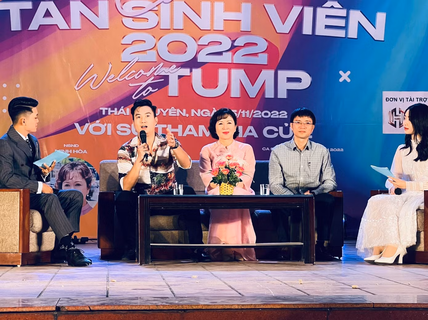 Diễn viên Phạm Anh Tuấn nói: "Tôi nghĩ mình đang trong cuộc thi tìm kiếm tài năng của một trường nghệ thuật nào chứ không thể là sinh viên của khối Y- Dược được".