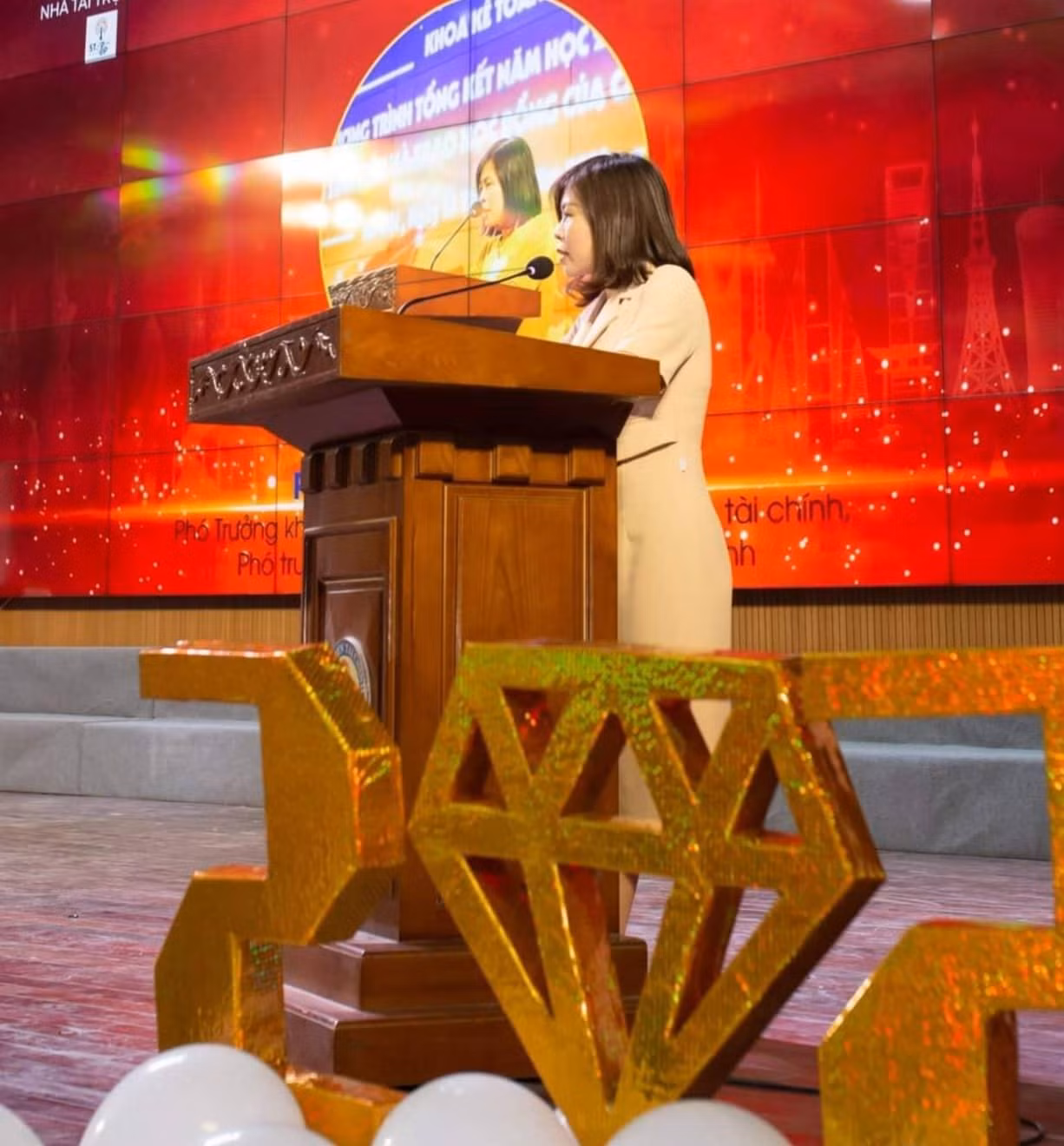 PGS. TS. Ngô Thị Thu Hồng.