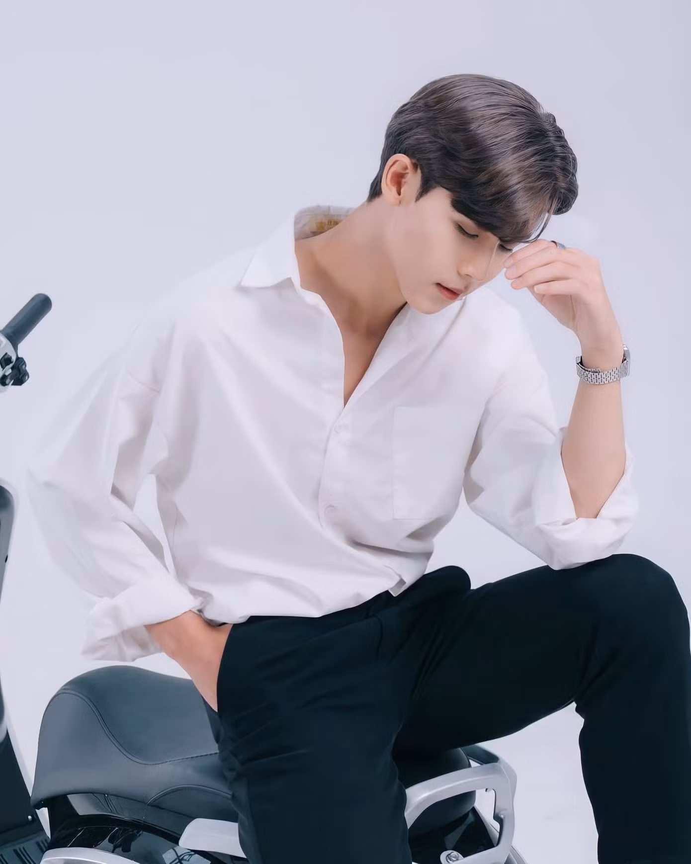 Hiện tại, Nguyễn Cảnh đã làm gia sư đến nay được hơn 4 năm, "chắp cánh" ước mơ cho nhiều học sinh. Hiện tại, Nguyễn Cảnh đã làm gia sư đến nay được hơn 4 năm, "chắp cánh" ước mơ cho nhiều học sinh.