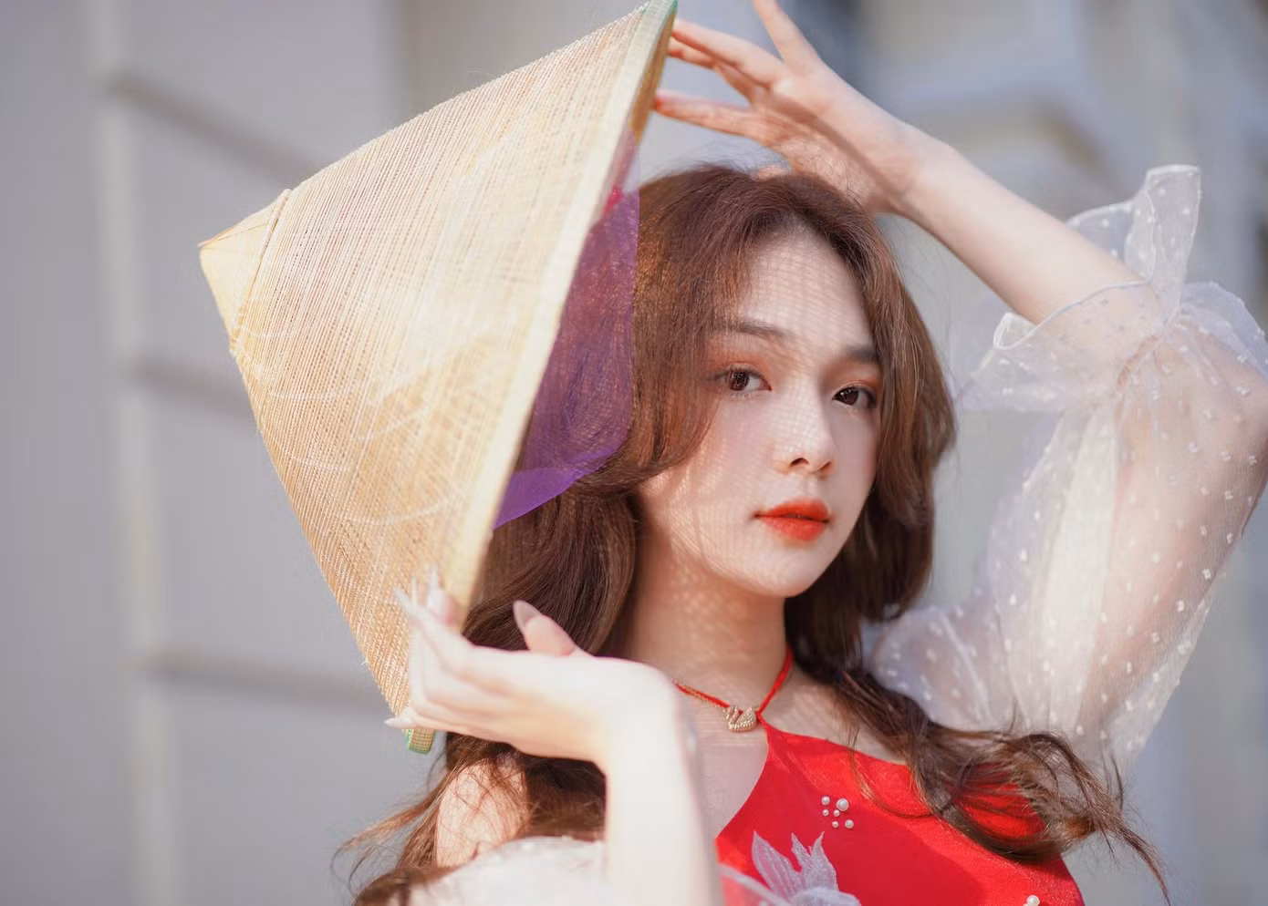 Kiều Oanh bắt đầu bén duyên với nghề mẫu ảnh từ khi học lớp 11. Kiều Oanh bắt đầu bén duyên với nghề mẫu ảnh từ khi học lớp 11.