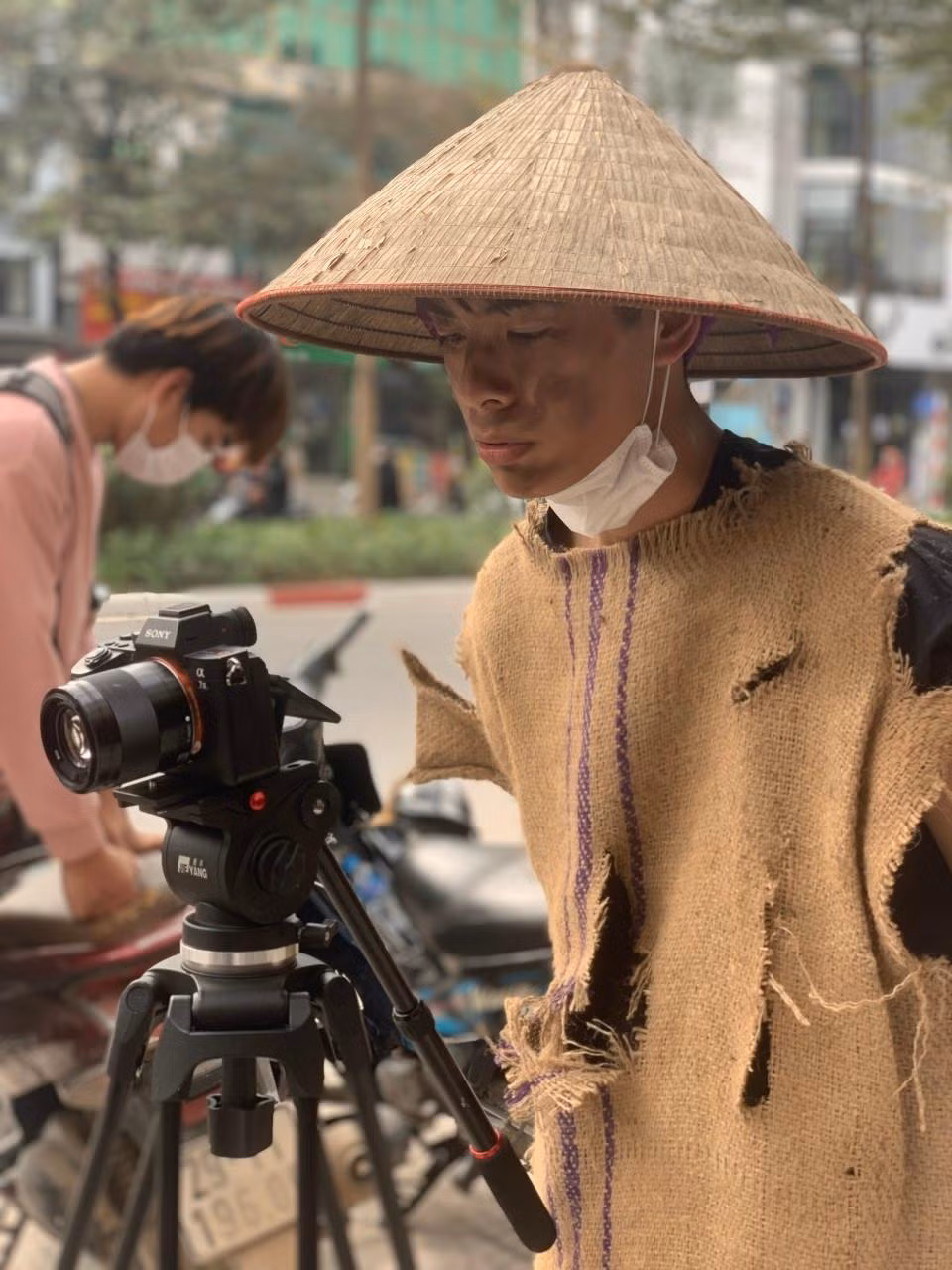 Một số hình ảnh hậu trường quay những thước phim để đăng tải lên các nền tảng mạng xã hội.