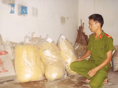 Cyanua bắt được ở CA huyện Phước Sơn