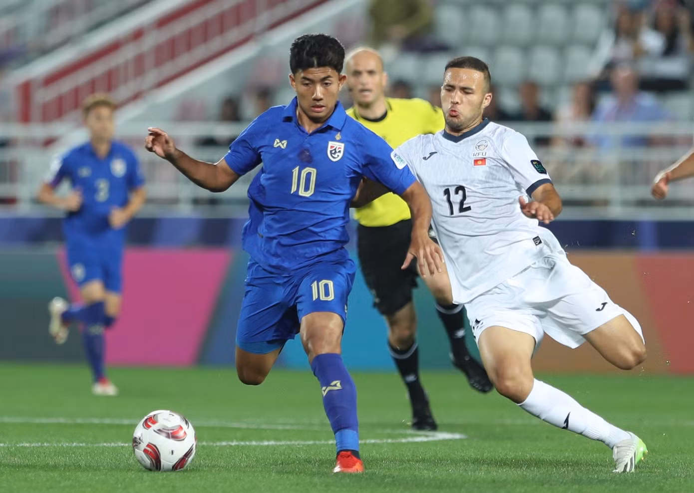Suphanat sẽ không thể dự U23 châu Á 2024 Suphanat sẽ không thể dự U23 châu Á 2024