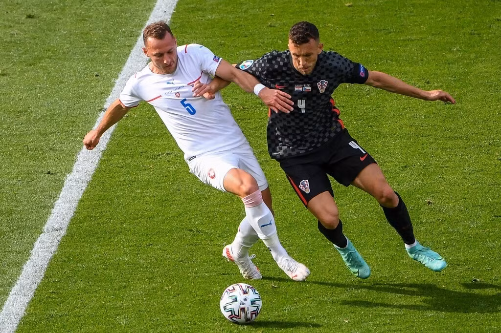 c.ndtvimg.com-2021-06-_qcngd2hg_croatia-vs-czech-republic-euro-2020-afp_625x300_18_june_21.jpg