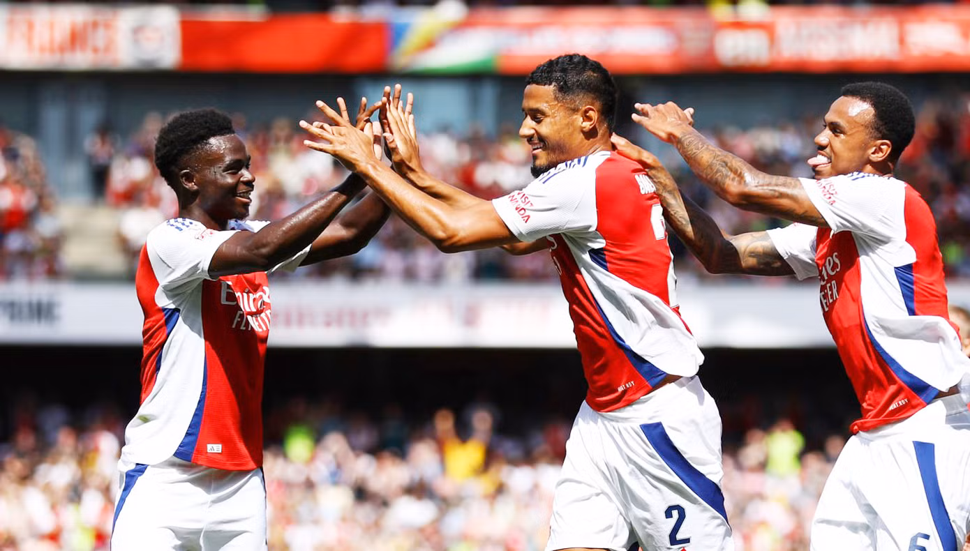  Arsenal thắng trận ra quân giải Ngoại hạng Anh ảnh 14