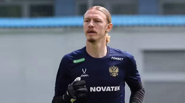 Safonov là thủ môn số 1 của ĐT Nga Safonov là thủ môn số 1 của ĐT Nga