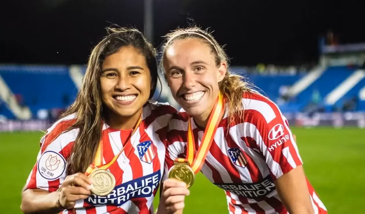 Santos trở thành cầu thủ nữ Colombia đầu tiên sang châu Âu thi đấu