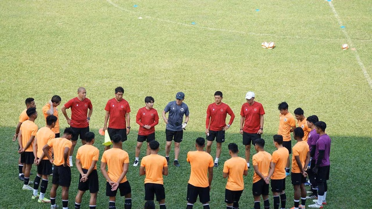 Các thành viên Indonesia dự SEA Games 31 rất coi trọng các nghi lễ đạo Hồi