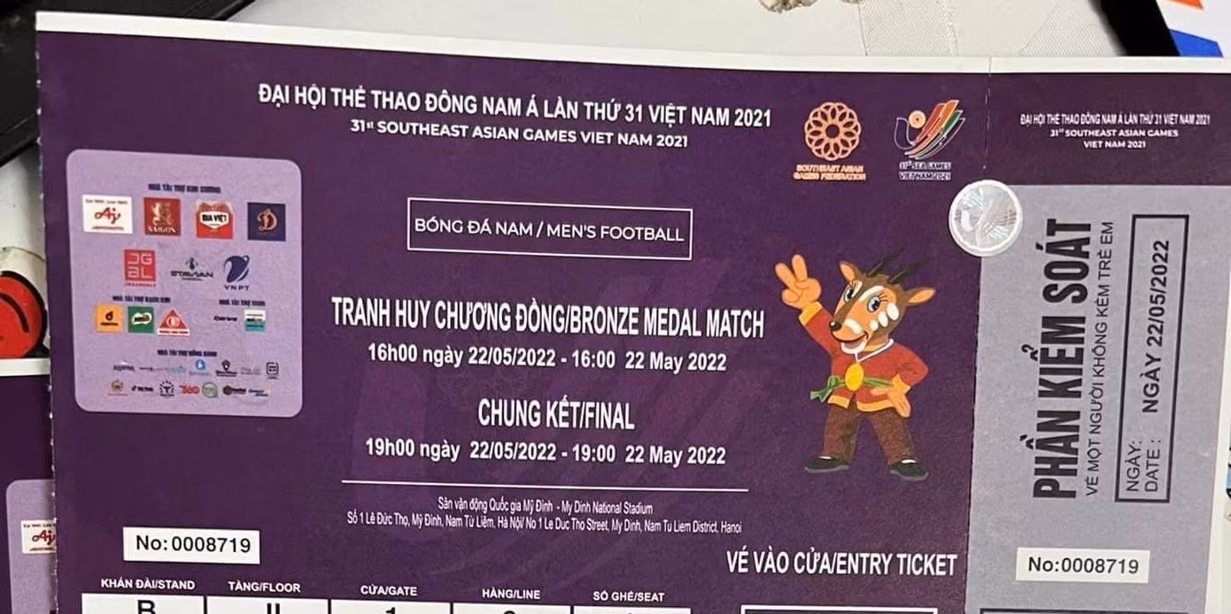 Một cặp vé mời được giao với giá 15.000.000 đồng
