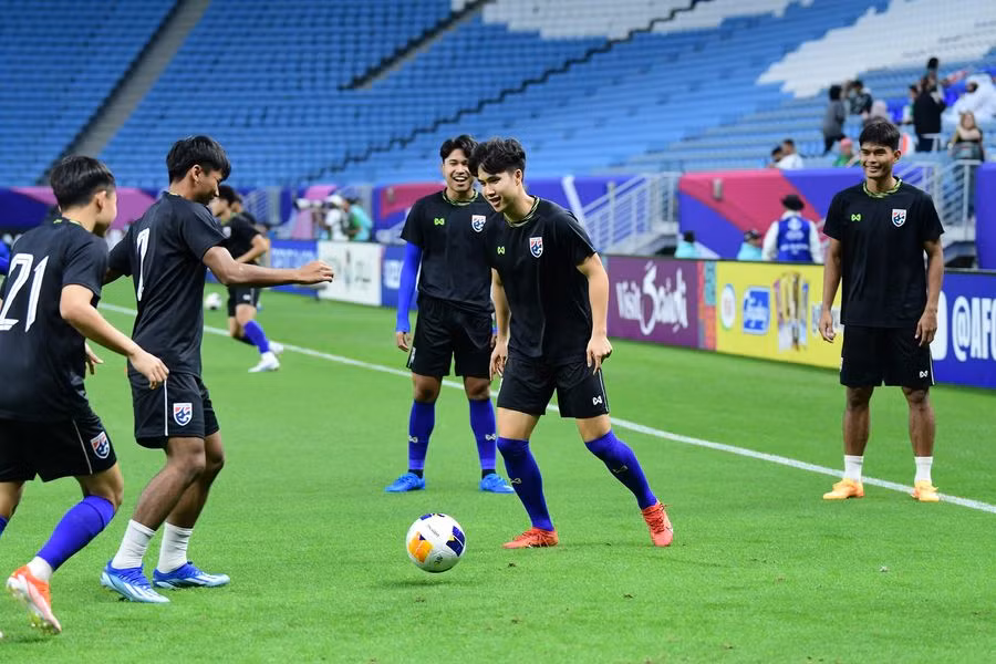 U23 Thái Lan thắng sốc U23 Iraq, mở toang cửa vào tứ kết U23 châu Á 2024 ảnh 6