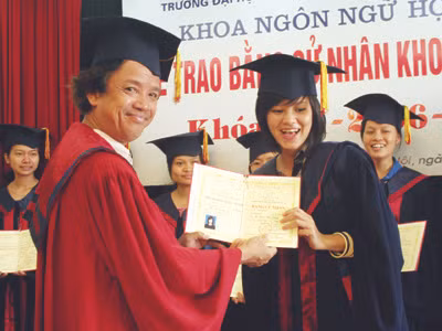Đà Nẵng cho rằng, việc chỉ tuyển sinh viên tốt nghiệp hệ chính quy sẽ giúp nâng cao chất lượng đội ngũ cán bộ thành phố