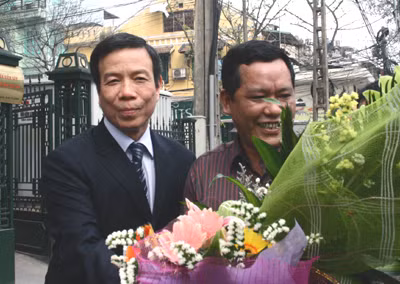  Ông Nguyễn Việt Tiến - nguyên Thứ trưởng Bộ Giao thông Vận tải được chúc mừng vì 