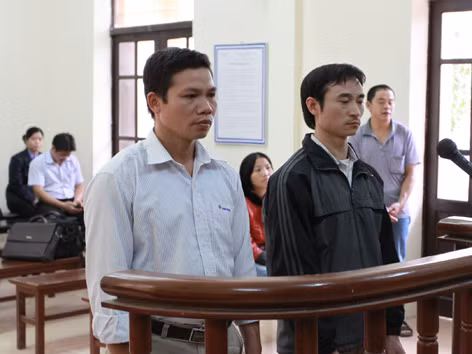 Quy và Ca tại phiên toà sơ thẩm