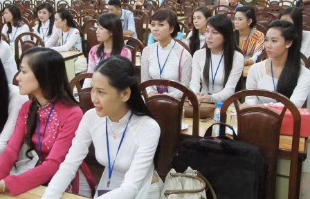 Các nữ sinh lọt vào vòng chung kết cuộc thi Miss ĐH Huế