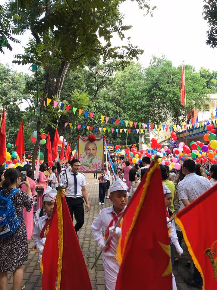Gần 24 triệu học sinh, sinh viên hân hoan khai giảng năm học mới ảnh 44