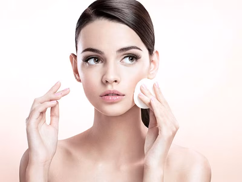 Hãy chọn cho mình phong cách trang điểm tự nhiên.
