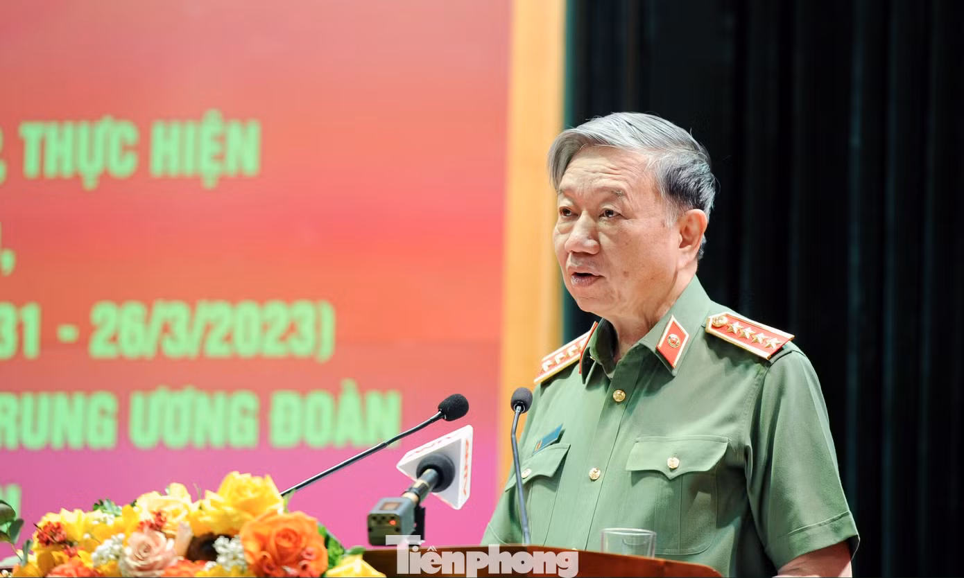 Bộ trưởng Bộ Công an Tô Lâm phát biểu tại chương trình. Ảnh: Lương Trường Bộ trưởng Bộ Công an Tô Lâm phát biểu tại chương trình. Ảnh: Lương Trường