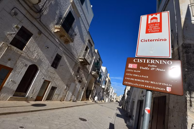 Cisternino , một địa điểm ở miền nam nước Ý cũng sẽ diễn ra lễ hội đón tận thế