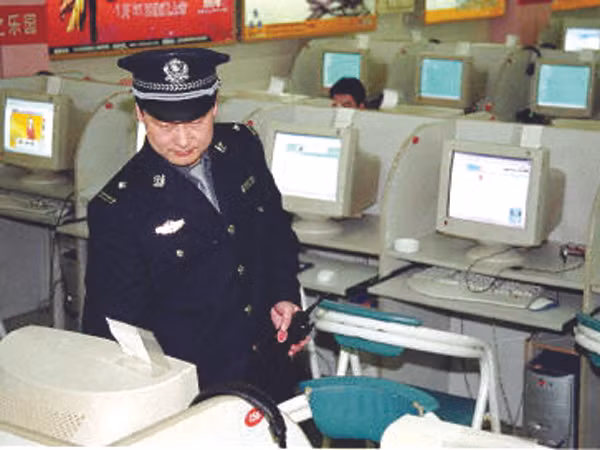 Trung Quốc đang yêu cầu blogger đăng ký tên thật	Ảnh: Wired