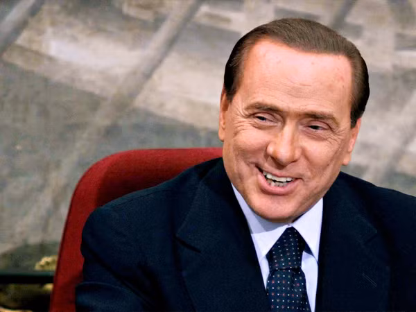 Ông Silvio Berlusconi hứa hẹn, một nửa ứng viên trong đảng sẽ là phụ nữ