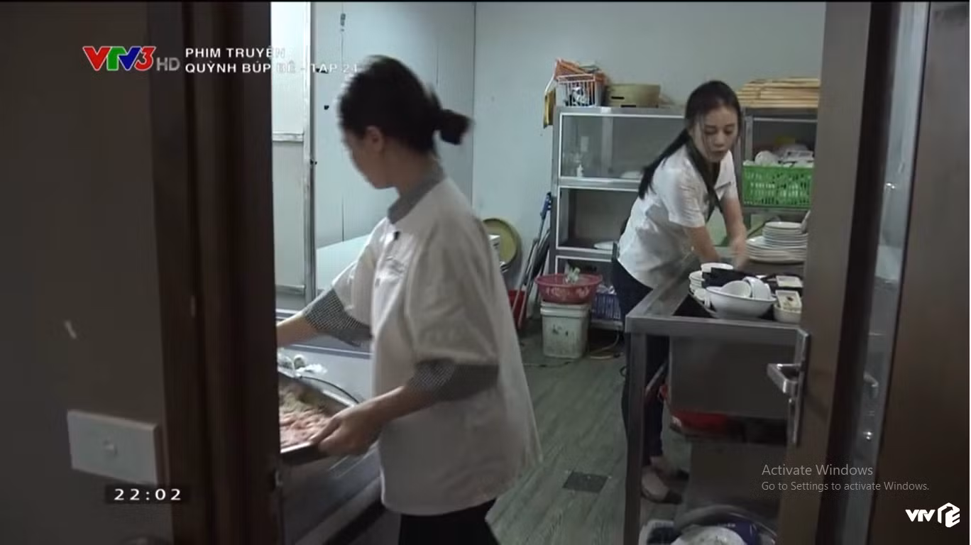 Quỳnh búp bê tập 24: Quỳnh đi khách trở lại để chữa bệnh cho Lan? ảnh 3