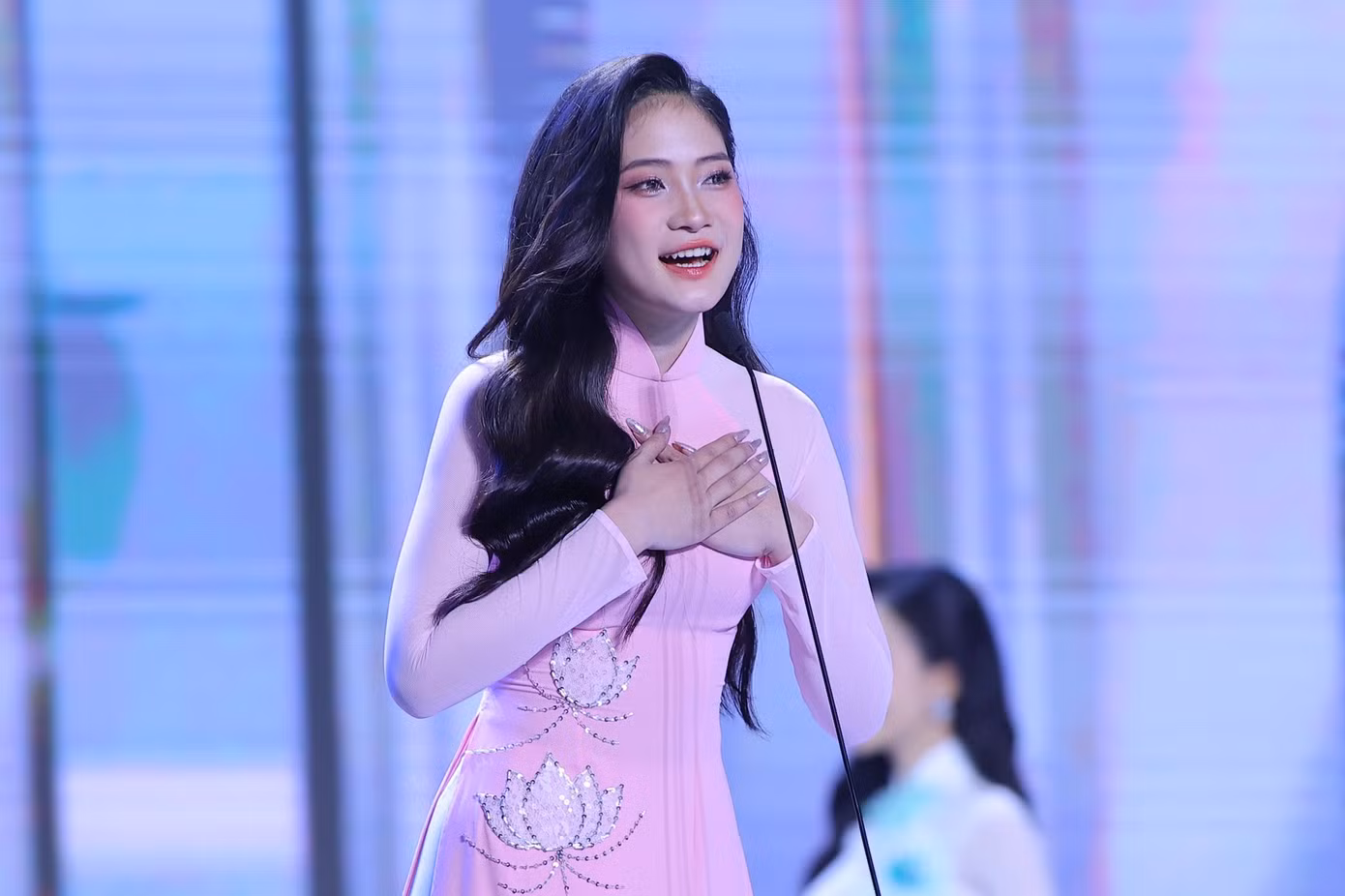 Lần đầu tiên màn hô tên được đưa vào cuộc thi Hoa hậu Việt Nam 2024. Lần đầu tiên màn hô tên được đưa vào cuộc thi Hoa hậu Việt Nam 2024.
