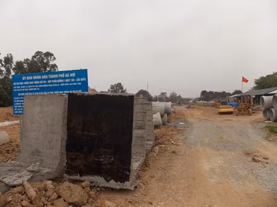 Đường công vụ bị phá khiến công trình trọng điểm của TP Hà Nội bị dừng một thời gian. Ảnh: Trọng Đảng. Đường công vụ bị phá khiến công trình trọng điểm của TP Hà Nội bị dừng một thời gian. Ảnh: Trọng Đảng