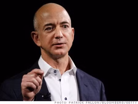 Chức vụ: Sáng lập kiêm Giám đốc điều hành (CEO) hãng bán lẻ trực tuyến Amazon. Chức vụ: Sáng lập kiêm Giám đốc điều hành (CEO) hãng bán lẻ trực tuyến Amazon