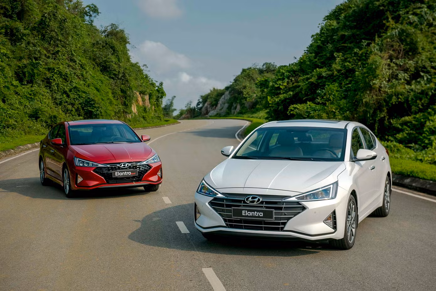 Hyundai Elantra và Tucson 2019 bắt đầu bán ở Việt Nam ảnh 1