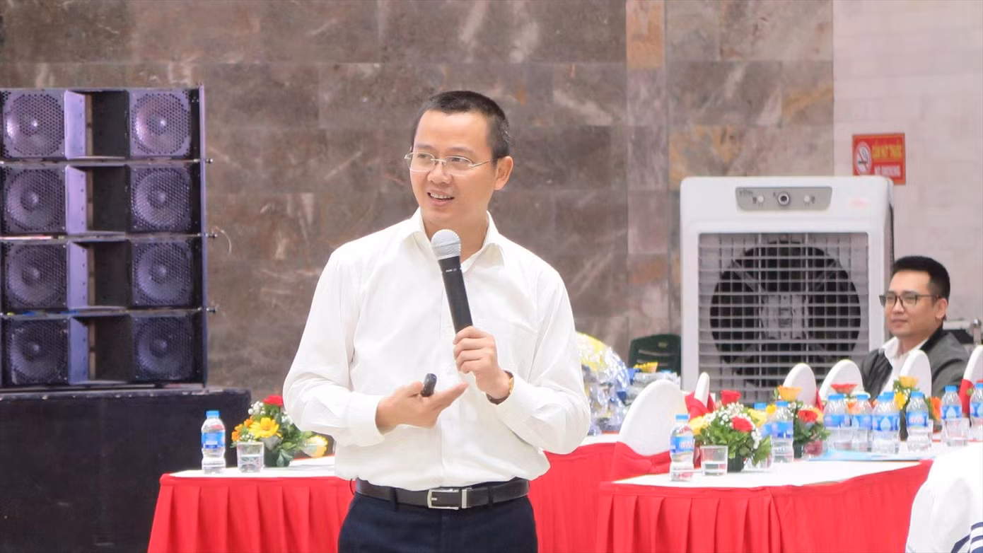 TS. Cao Xuân Liễu, Học viện Quản lý Giáo dục, cho rằng không nên “trị nghiện” mạng xã hội theo kiểu cực đoan TS. Cao Xuân Liễu, Học viện Quản lý Giáo dục, cho rằng không nên “trị nghiện” mạng xã hội theo kiểu cực đoan