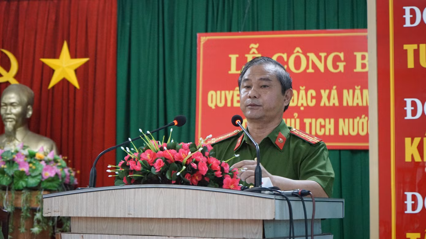 Đại tá Phan Văn Dũng tại buổi công bố.