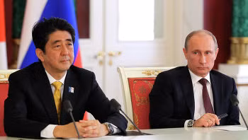 Thủ tướng Nhật Bản Abe và Tổng thống Nga Putin trong tuyên bố chung hai nước