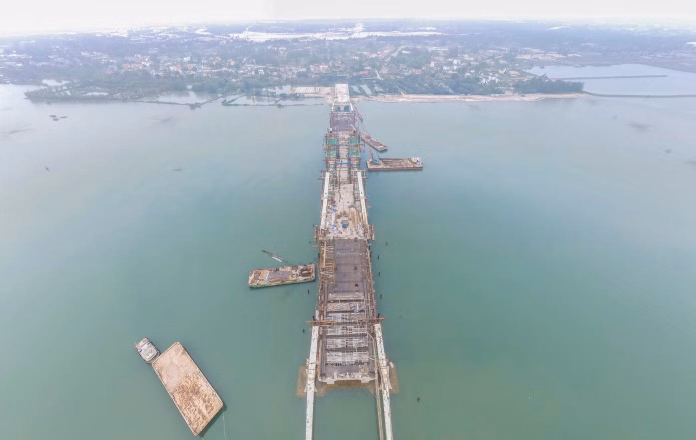 Khi hoàn thành, cầu Nhật Lệ 3 hứa hẹn sẽ tạo thêm điểm nhấn quan trọng cho thành phố du lịch Đồng Hới và hoàn thiện bức tranh phát triển kết cấu hạ tầng giao thông, kinh tế-xã hội của tỉnh Quảng Bình.