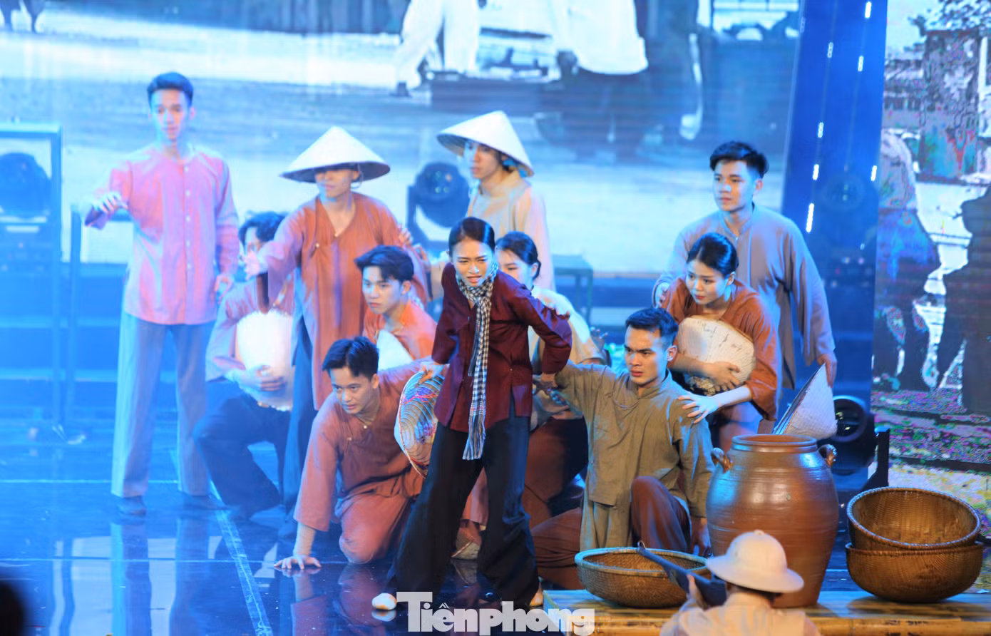 Chương trình nghệ thuật tại buổi lễ. Chương trình nghệ thuật tại buổi lễ.