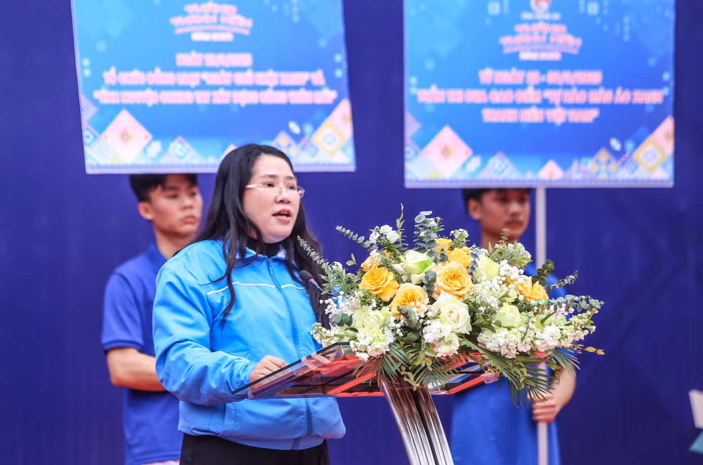 Phát biểu tại lễ khởi động, Bí thư Tỉnh Đoàn, Chủ tịch Hội LHTN Việt Nam tỉnh Nghệ An Nguyễn Thị Phương Thúy đã phát động, toàn tỉnh sẽ thành lập và ra mắt các đội hình “Bình dân học vụ số” với lực lượng nòng cốt là thanh niên. Các đội hình sẽ tập trung tuyên truyền, nâng cao nhận thức cho các tầng lớp nhân dân, các cấp bộ Đoàn, Hội, đoàn viên, thanh niên và hội viên về “Bình dân học vụ số”; tổ chức các lớp “Bình dân học vụ số”. Phát biểu tại lễ khởi động, Bí thư Tỉnh Đoàn, Chủ tịch Hội LHTN Việt Nam tỉnh Nghệ An Nguyễn Thị Phương Thúy đã phát động, toàn tỉnh sẽ thành lập và ra mắt các đội hình “Bình dân học vụ số” với lực lượng nòng cốt là thanh niên. Các đội hình sẽ tập trung tuyên truyền, nâng cao nhận thức cho các tầng lớp nhân dân, các cấp bộ Đoàn, Hội, đoàn viên, thanh niên và hội viên về “Bình dân học vụ số”; tổ chức các lớp “Bình dân học vụ số”.