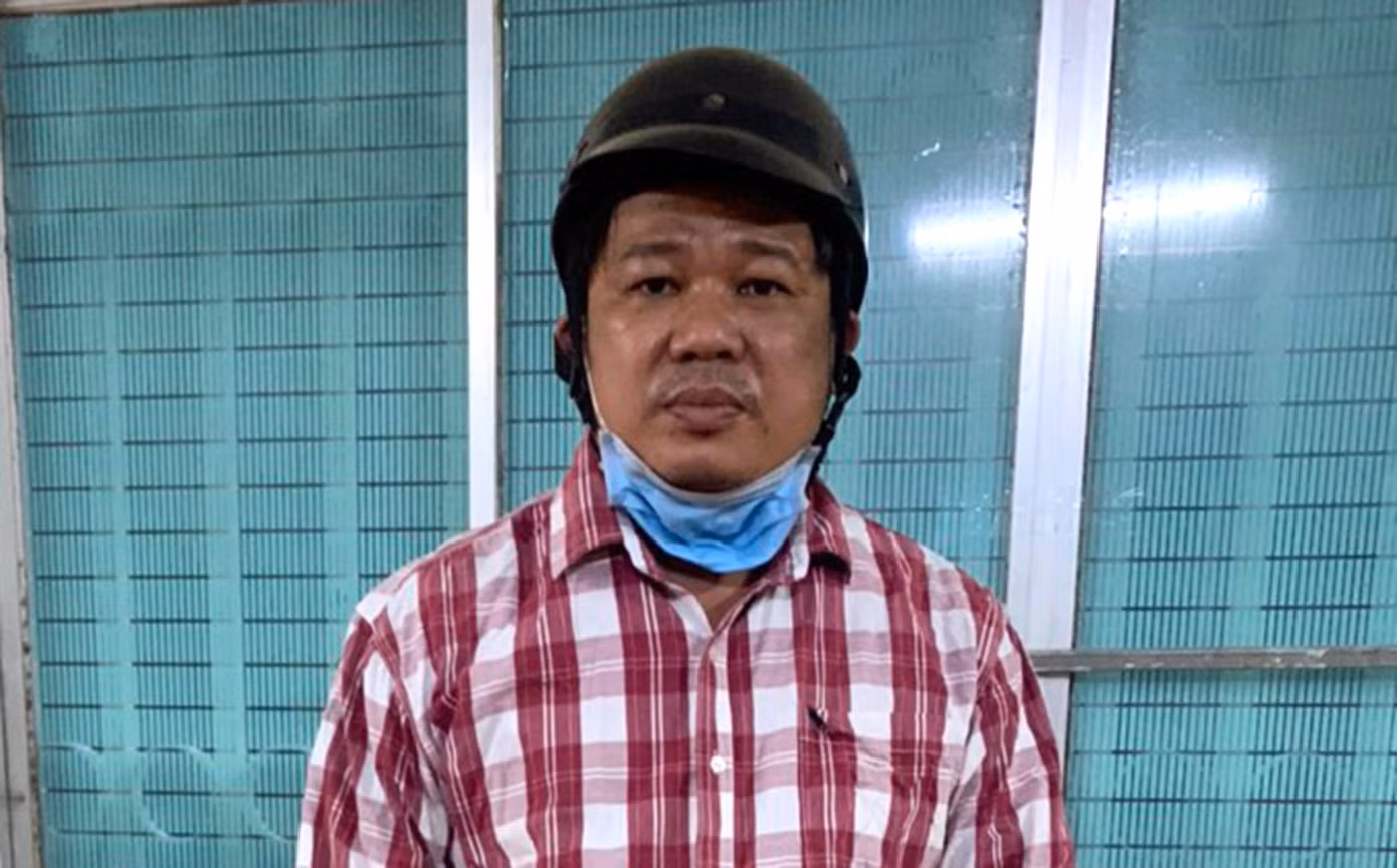 Nguyễn Minh Hoàng tại cơ quan Công an.