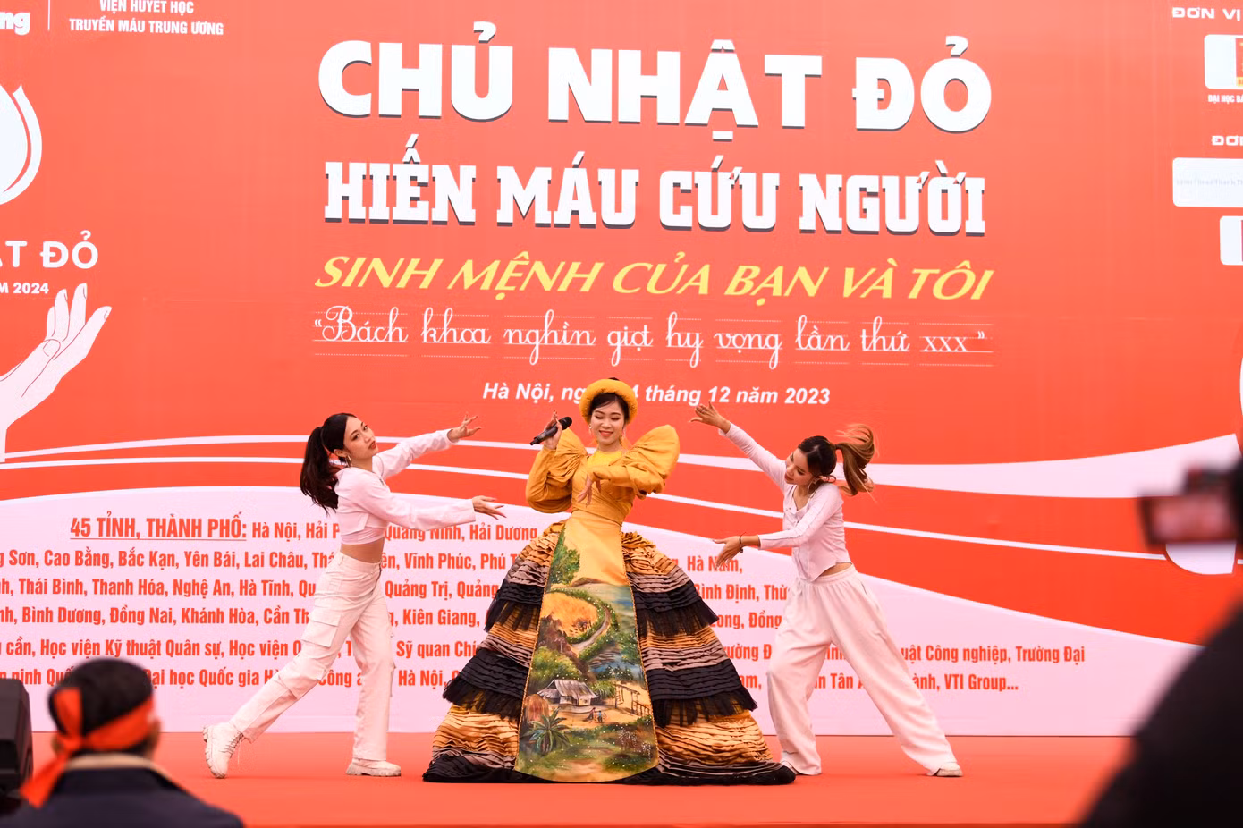 Chủ Nhật Đỏ lần thứ XVI năm 2024: Những giọt máu hồng ấm nồng Giáng sinh ảnh 37