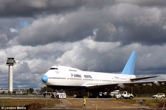 Jumbo chính là ký túc xá được xây dựng trên máy bay phản lực Boeing đầu tiên trên thế giới