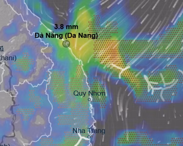 Mô hình Ventusky - vốn được nhiều nhà khí tượng học tin tưởng - cho rằng miền Trung nước ta sẽ có mưa vào 13/11 do ảnh hưởng của bão Yinxing (lúc đó có thể đã suy yếu thành áp thấp nhiệt đới). Ảnh: Ventusky.