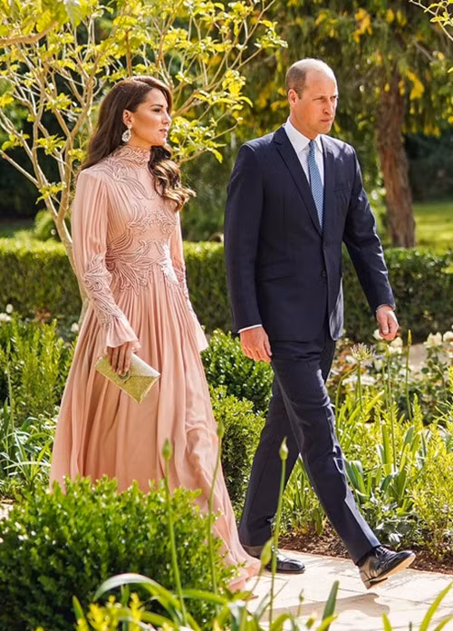 Có thông tin rằng vợ chồng Hoàng tử William và Công nương Kate sẽ đến dự hôn lễ của Hoàng tử Mateen của Brunei. Ảnh: AP. Có thông tin rằng vợ chồng Hoàng tử William và Công nương Kate sẽ đến dự hôn lễ của Hoàng tử Mateen của Brunei. Ảnh: AP.