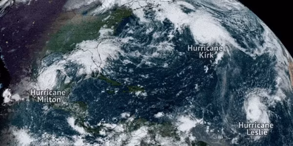 3 cơn bão cùng đang hoạt động ở Đại Tây Dương. Ảnh: NOAA.