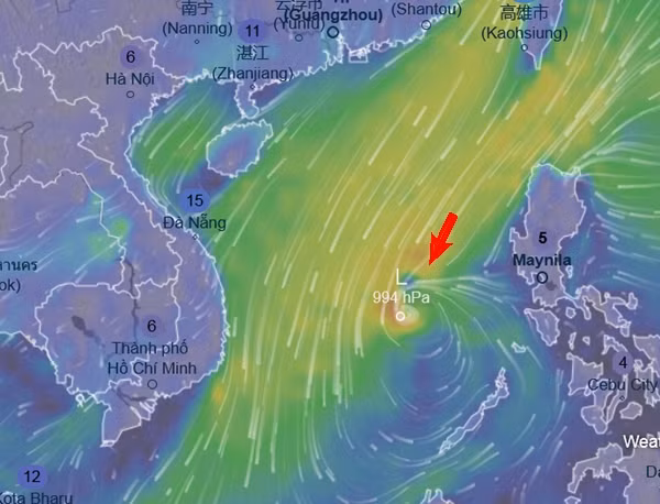 GFS dự báo bão/ ATNĐ sẽ đi vào Biển Đông ngày 23/12. Ảnh: Ventusky, GFS.
