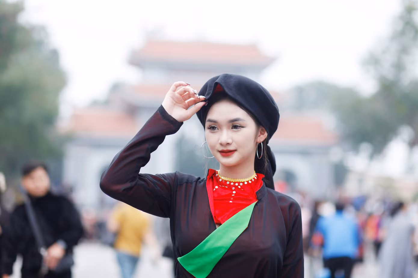 Một liền chị quan họ tham gia hội Lim. Ảnh: Nguyễn Thắng.