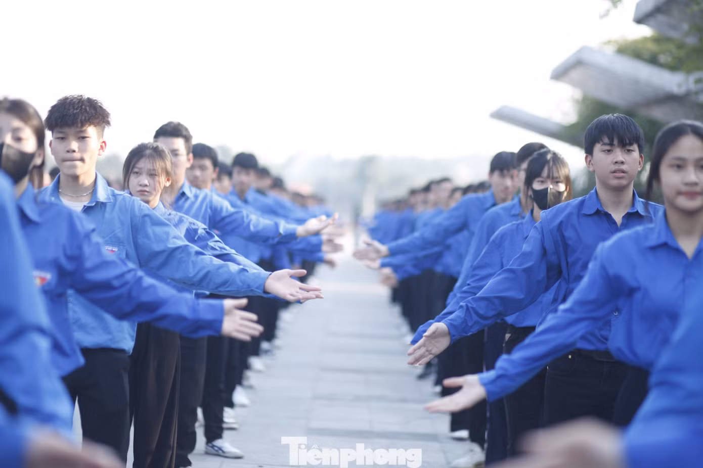 Tuổi trẻ Bắc Ninh đoàn kết và tiếp nối xứng đáng truyền thống hào hùng của Quân đội Nhân dân Việt Nam.