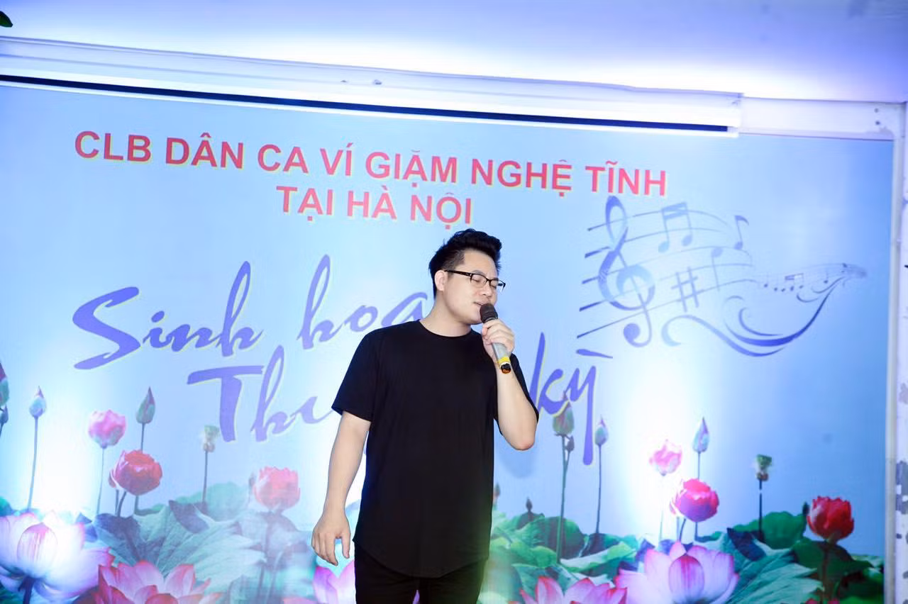 Ca sỹ Duy Cường - Tiến sỹ triết học, giảng viên trường đại học Khoa học xã hội & nhân văn, Quán quân chương trình Thần tượng Bolero 2018 Ca sỹ Duy Cường - Tiến sỹ triết học, giảng viên trường đại học Khoa học xã hội & nhân văn, Quán quân chương trình Thần tượng Bolero 2018