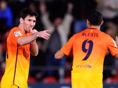 Messi ăn mừng bàn thắng trong chiến thắng của Barca trước Mallorca. Ảnh: Getty Images